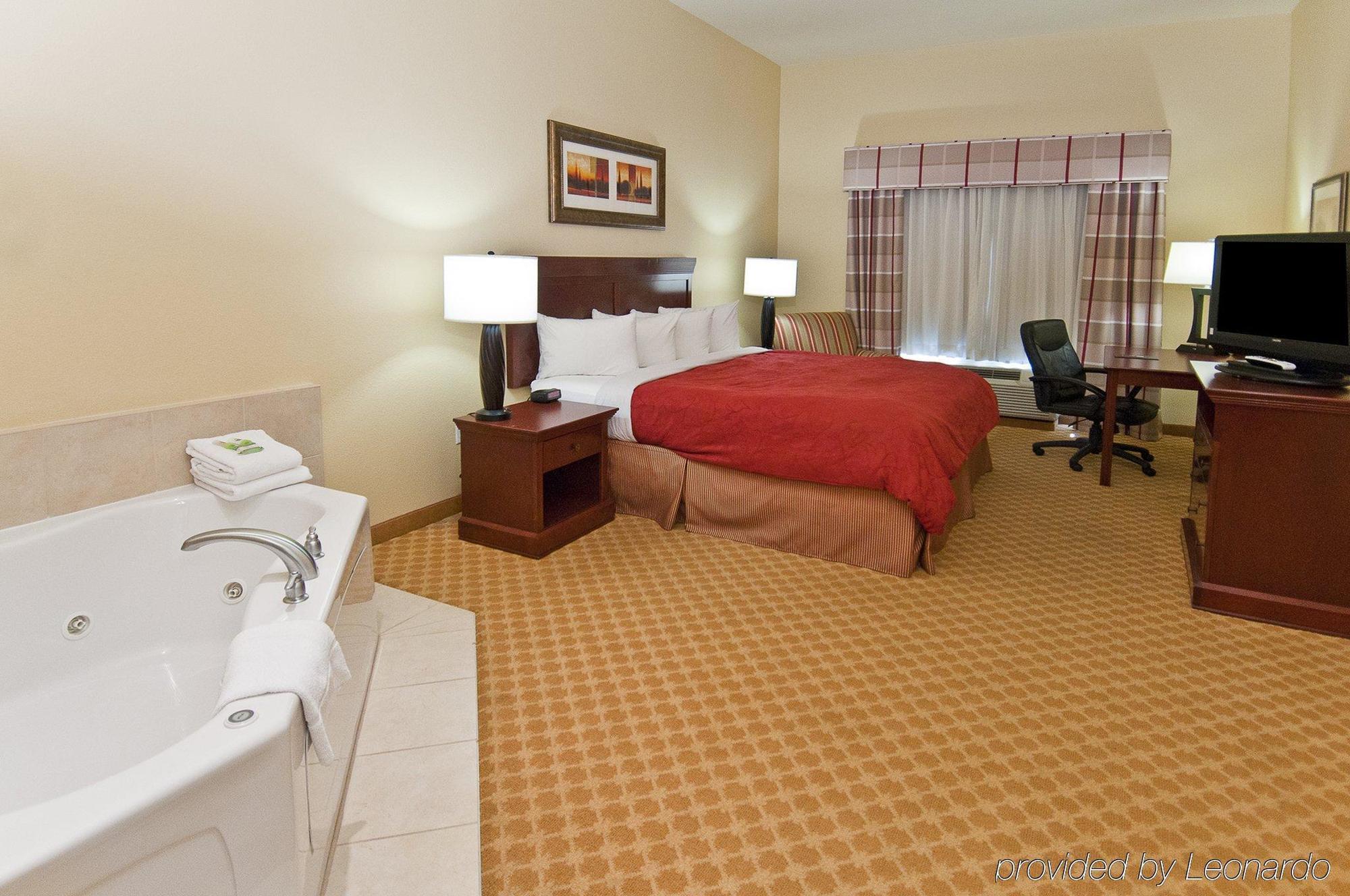 Comfort Inn & Suites Дотан Номер фото